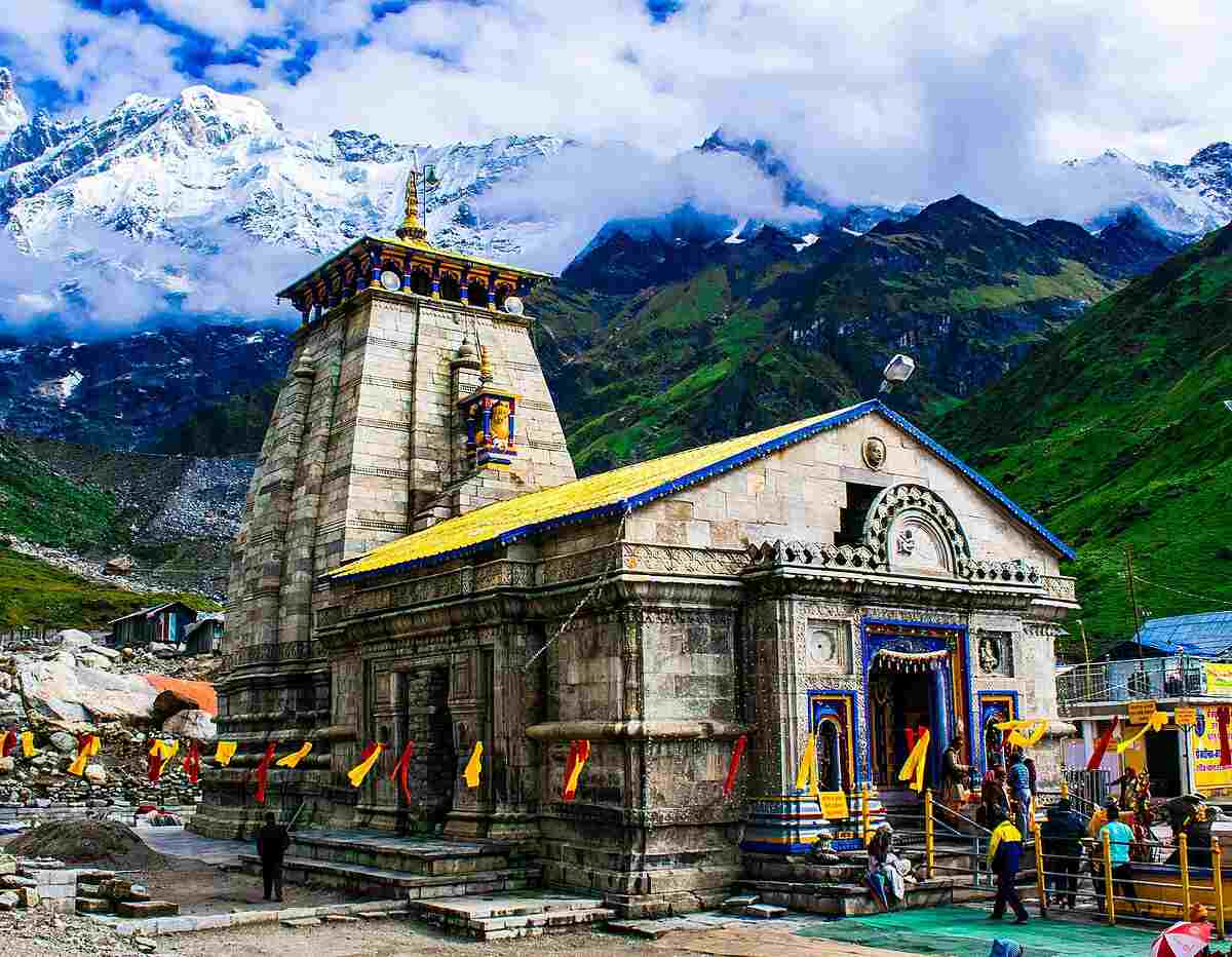 Kedarnath Jyotirlinga: History, Spiritual Significance, Legends, and Pilgrimage Guide