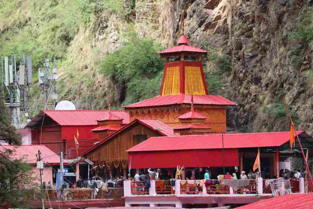 Yamunotri Temple nestled in the Garhwal Himalayas of Uttarakhand, dedicated to Goddess Yamuna