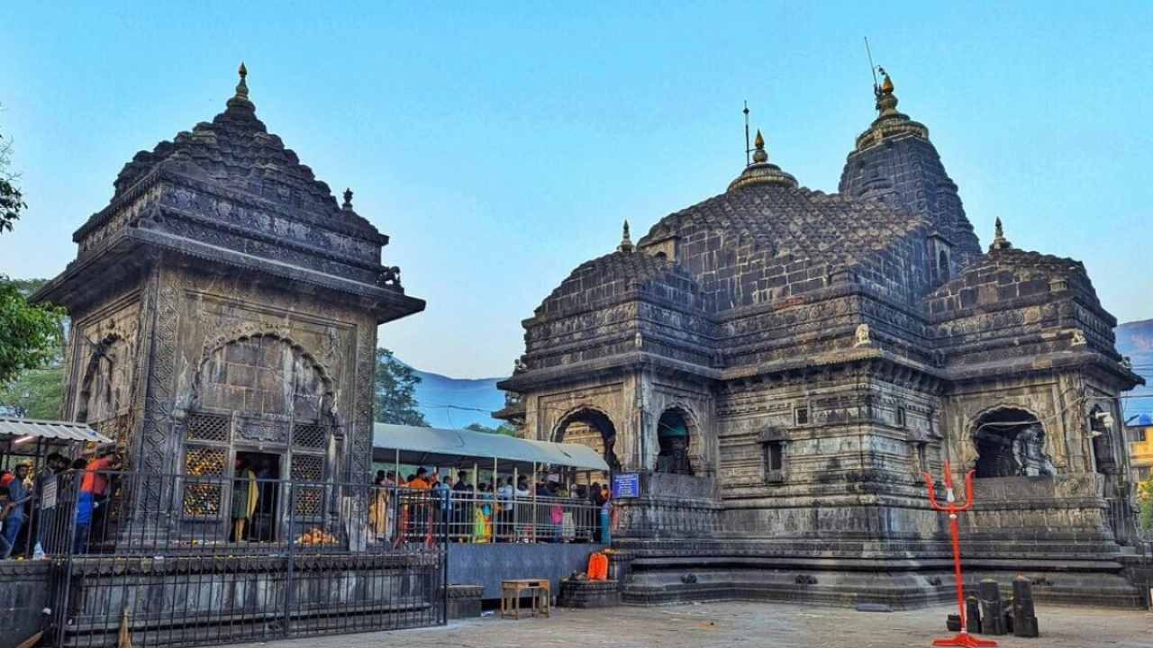 Trimbakeshwar Temple: The Sacred Jyotirlinga of Lord Shiva in Nashik