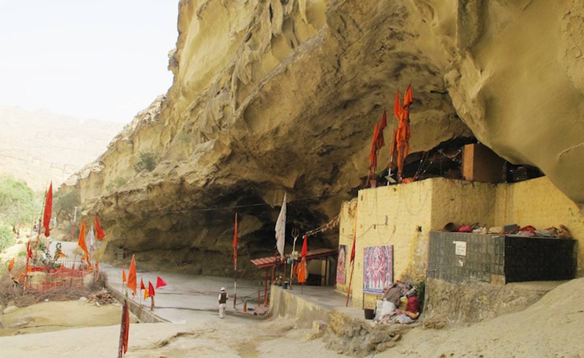 Hinglaj Mata Temple: The Sacred Shakti Peeth in the Heart of Pakistan’s Makran Desert
