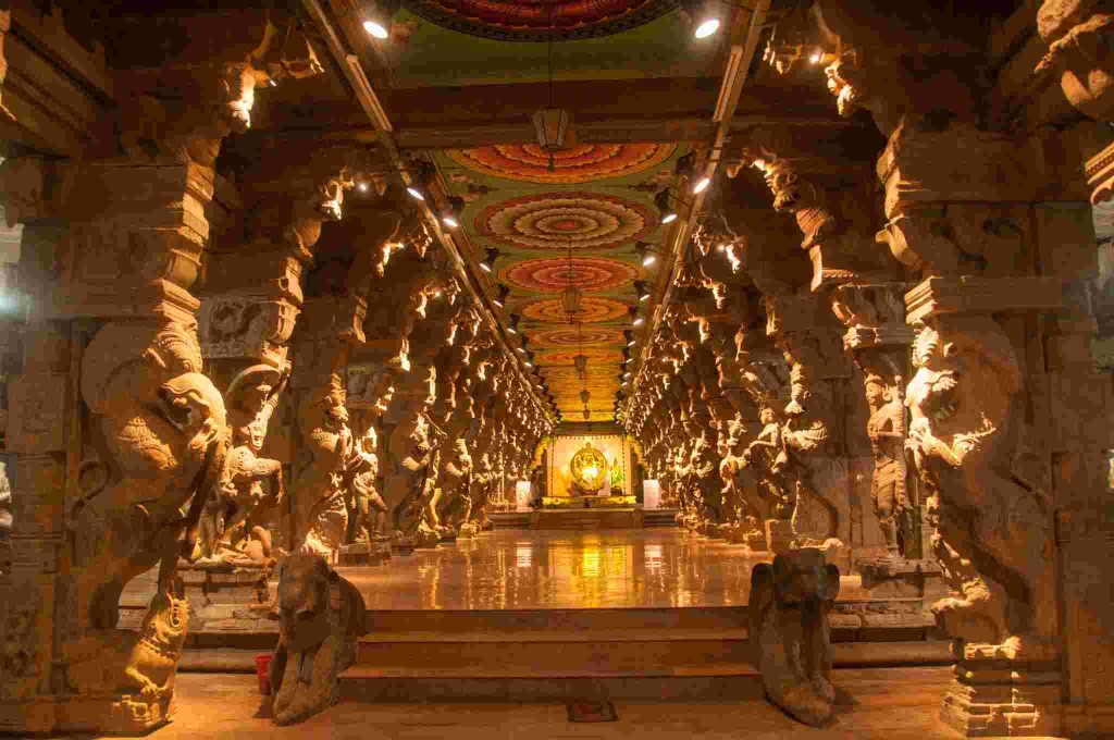 Thousand pillar hall Meenakshi Amman Temple sculptures Madurai
