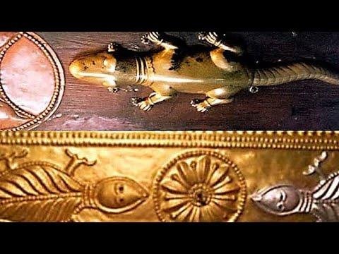 Golden and silver lizard sculptures on the ceiling at Varadaraja Perumal Temple Kanchipuram